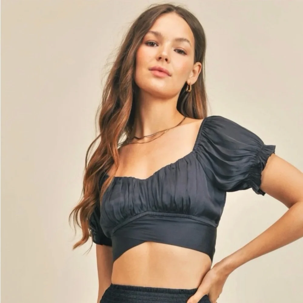 RESET by Jane Navy Blue Ruched Crop Top Tie Back Puff Sleeve NWT Size S - Picture 2 of 4